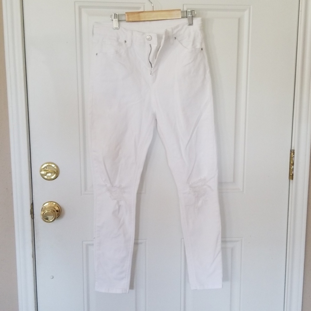 White distressed Jean's